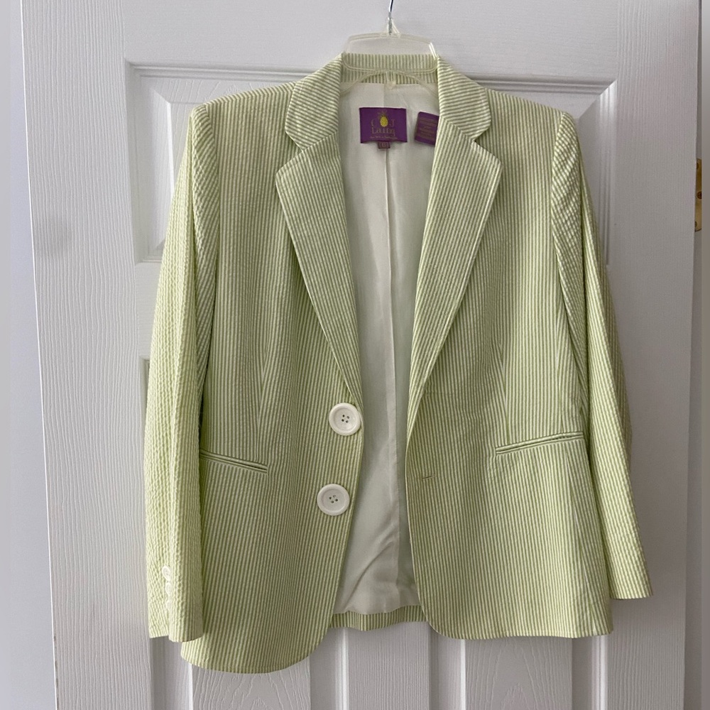 Green and White Searsucker Blzaer (size 6) CJ Laing